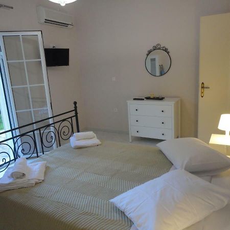 Yialos Apartments Livathos  Esterno foto