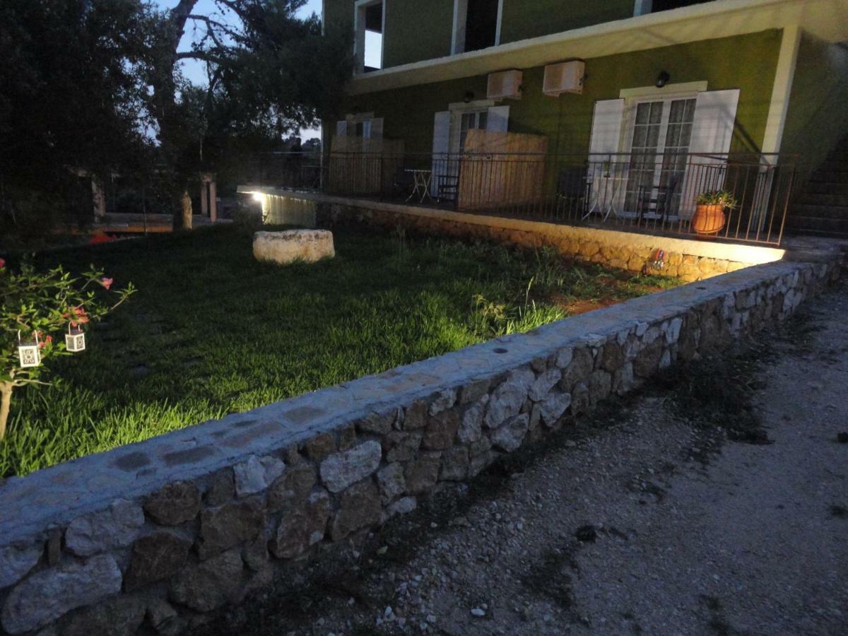 Yialos Apartments Livathos  Esterno foto