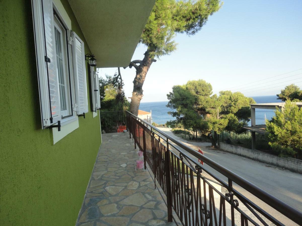 Yialos Apartments Livathos  Esterno foto