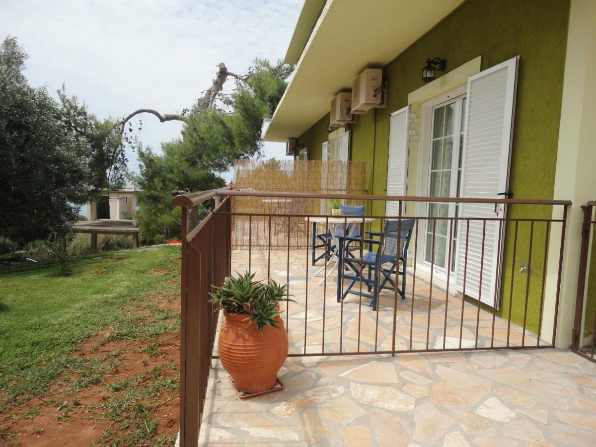 Yialos Apartments Livathos  Esterno foto