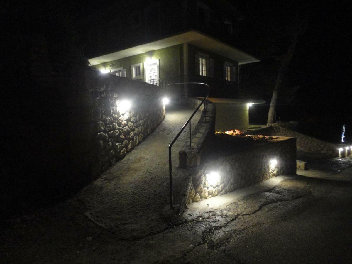 Yialos Apartments Livathos  Esterno foto