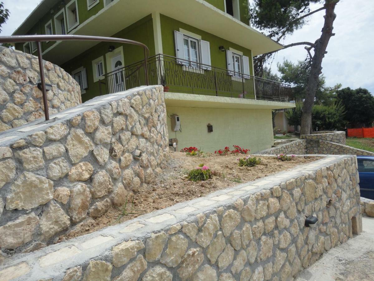 Yialos Apartments Livathos  Esterno foto